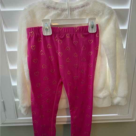 Girls' Casual Valentines Set - White Fuzzy top, pink pants, and gold accents - Picture 2 of 4